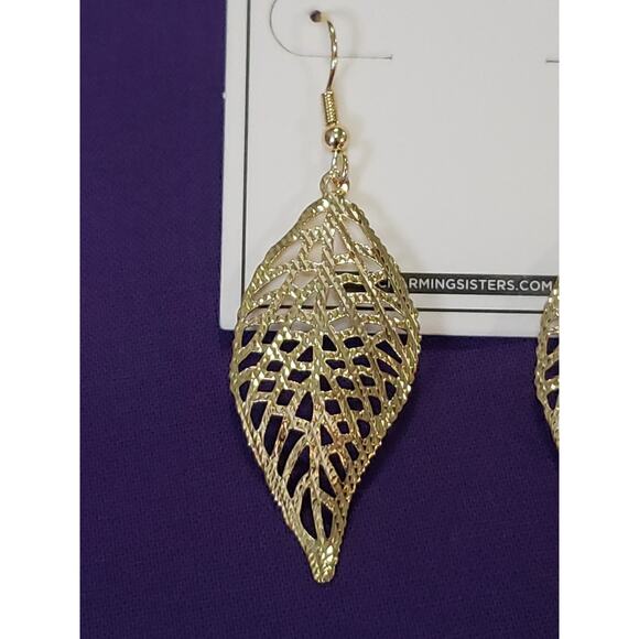 Yellow Gold Plated Filigree Textured Leaf Shaped Dangle Earrings Pierced New - Picture 2 of 6
